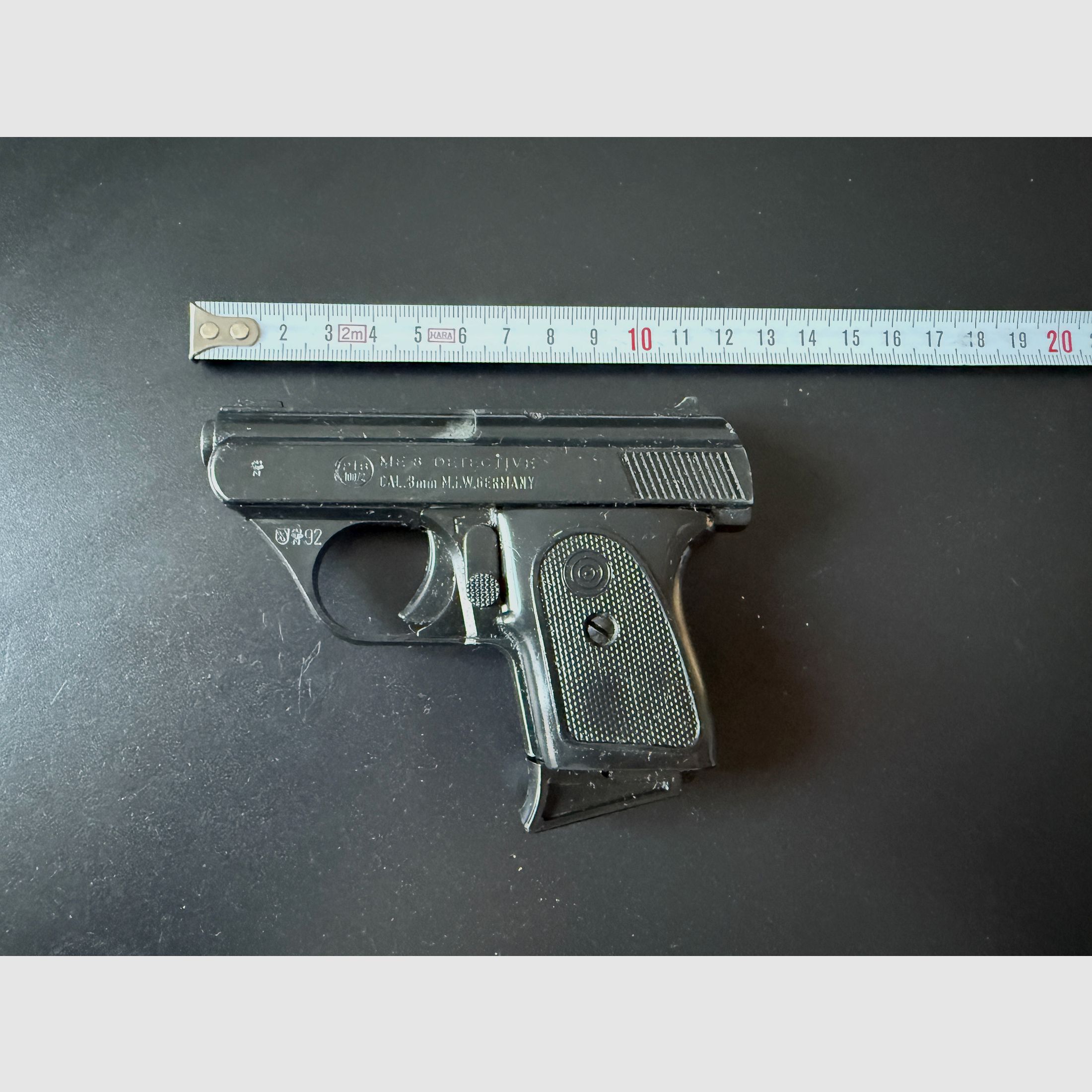 ME 8 Detective Cal. 8mm, Schreckschusspistole