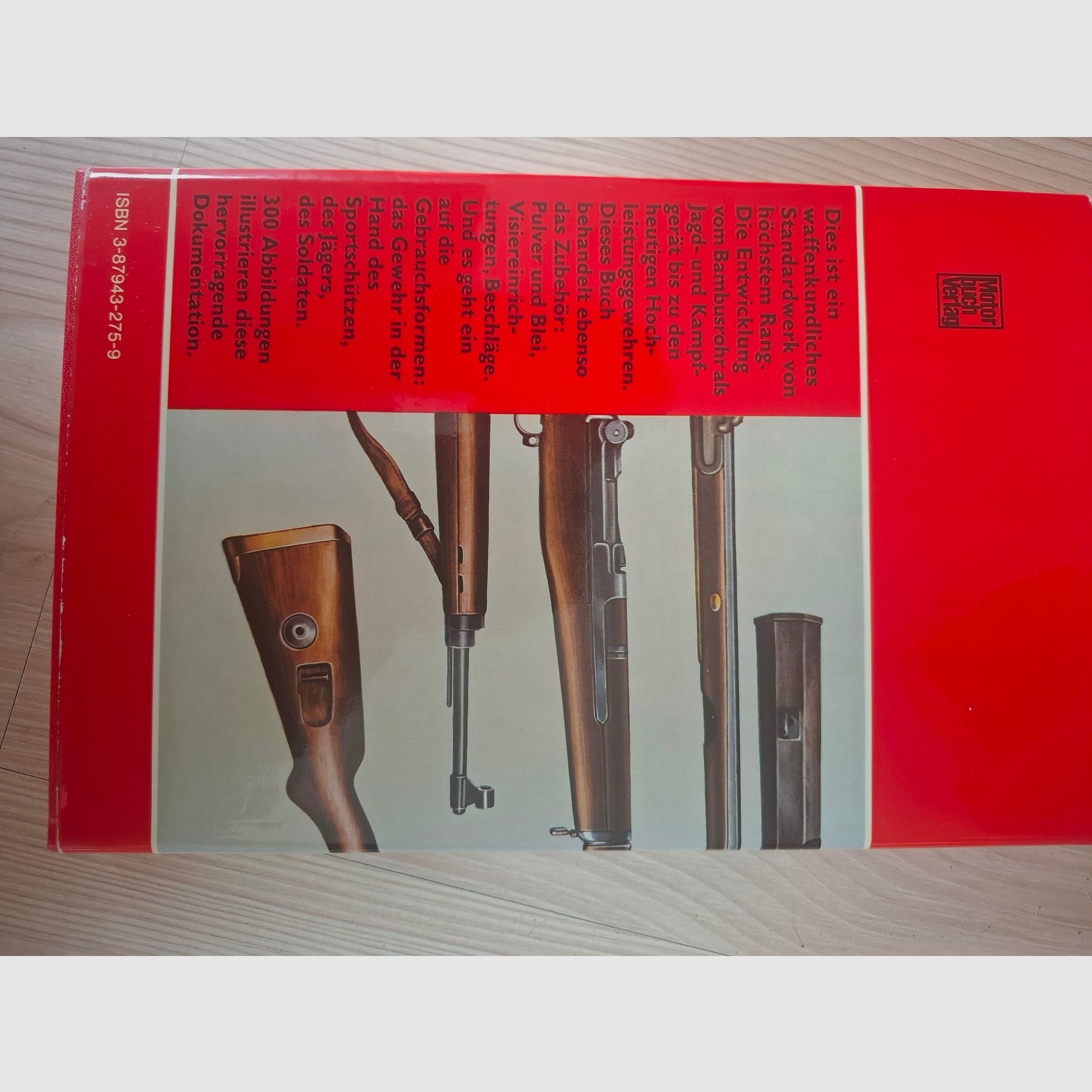 Konvolut aus verschiedenen Waffenbüchern