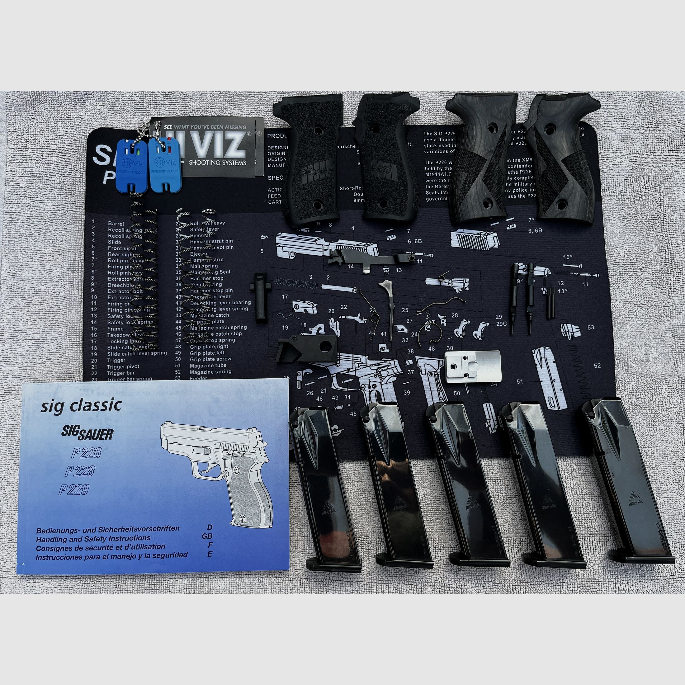 SIG Sauer P226 S / early German X-Line / early X-Five generation, Eckernförde 9 mm Para, extensive accessories
