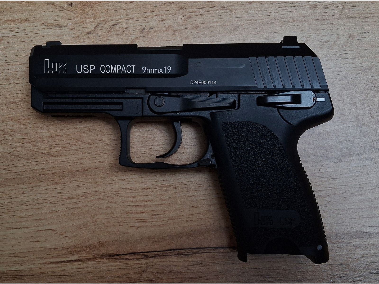 Airsoft HK USP Compact GBB