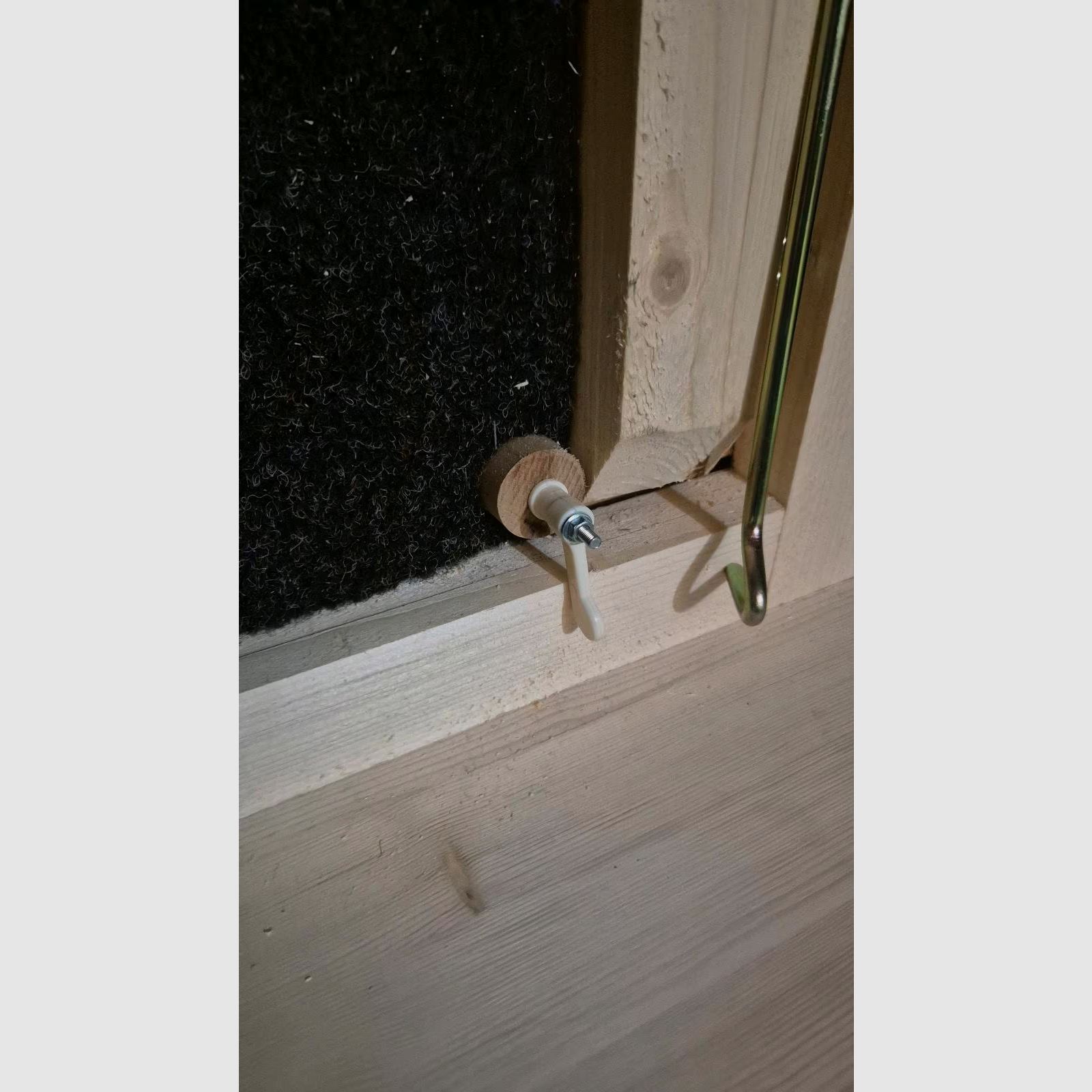 Mobile, fahrbare Jagdkanzel aus Lärchendielen