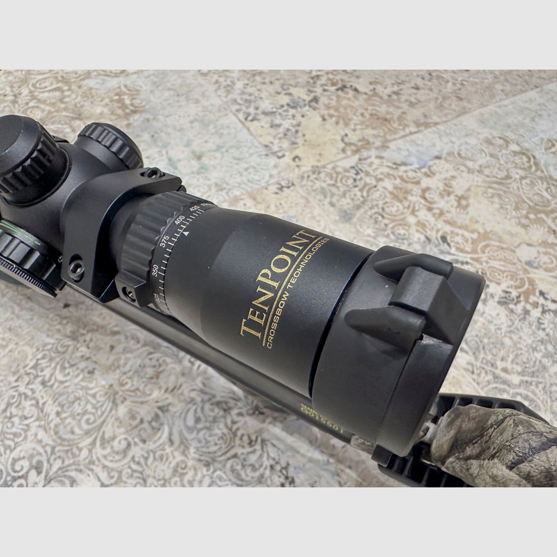 TenPoint Shadow Ultra Lite (350 FPS) inkl. TenPoint Rangemaster Pro 2-6 x 32 - Armbrust