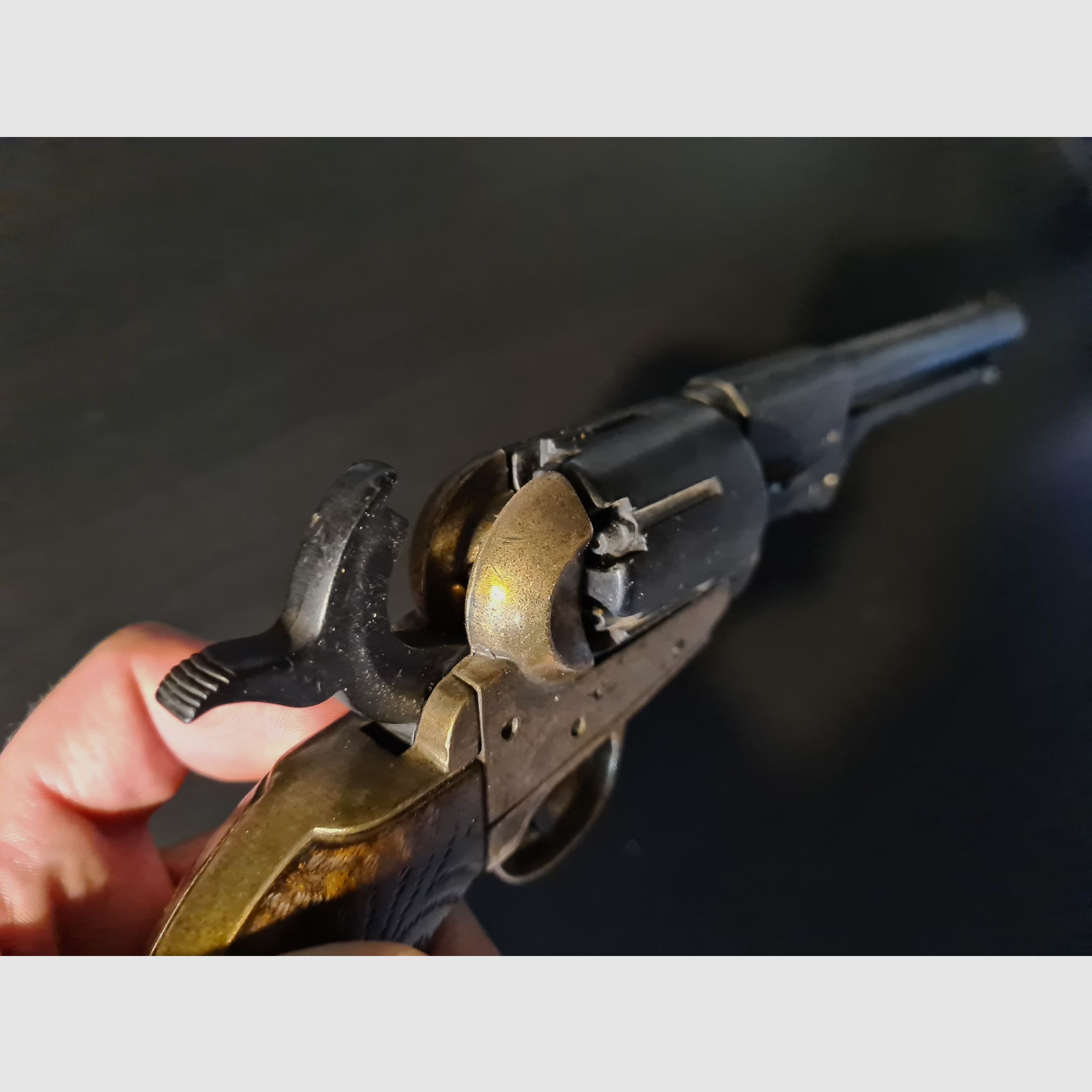 Colt Dragoon Dekowaffe