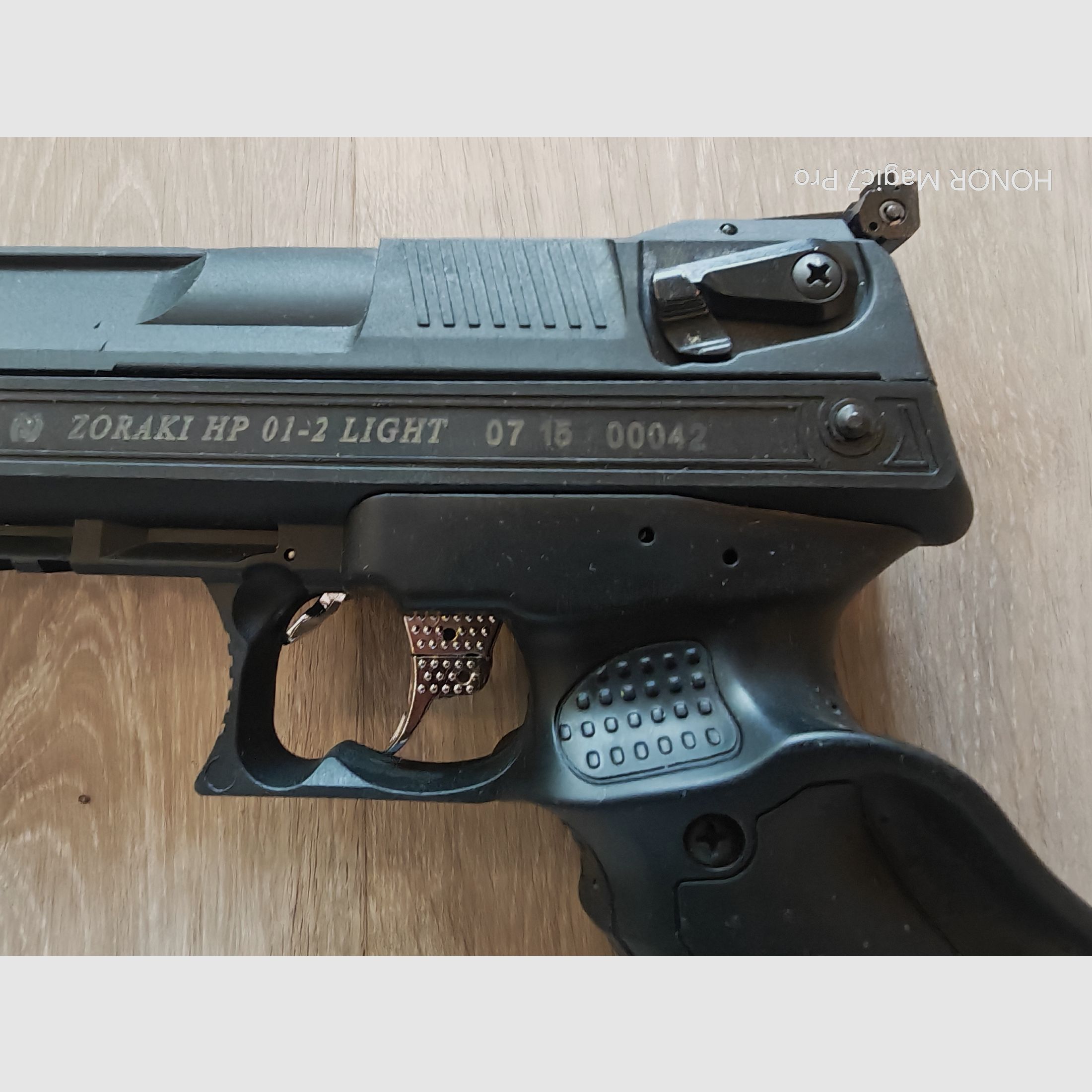 Zoraki HP01, 4,5 mm, mallette d'arme, poignée de match, silencieux, comme neuf.