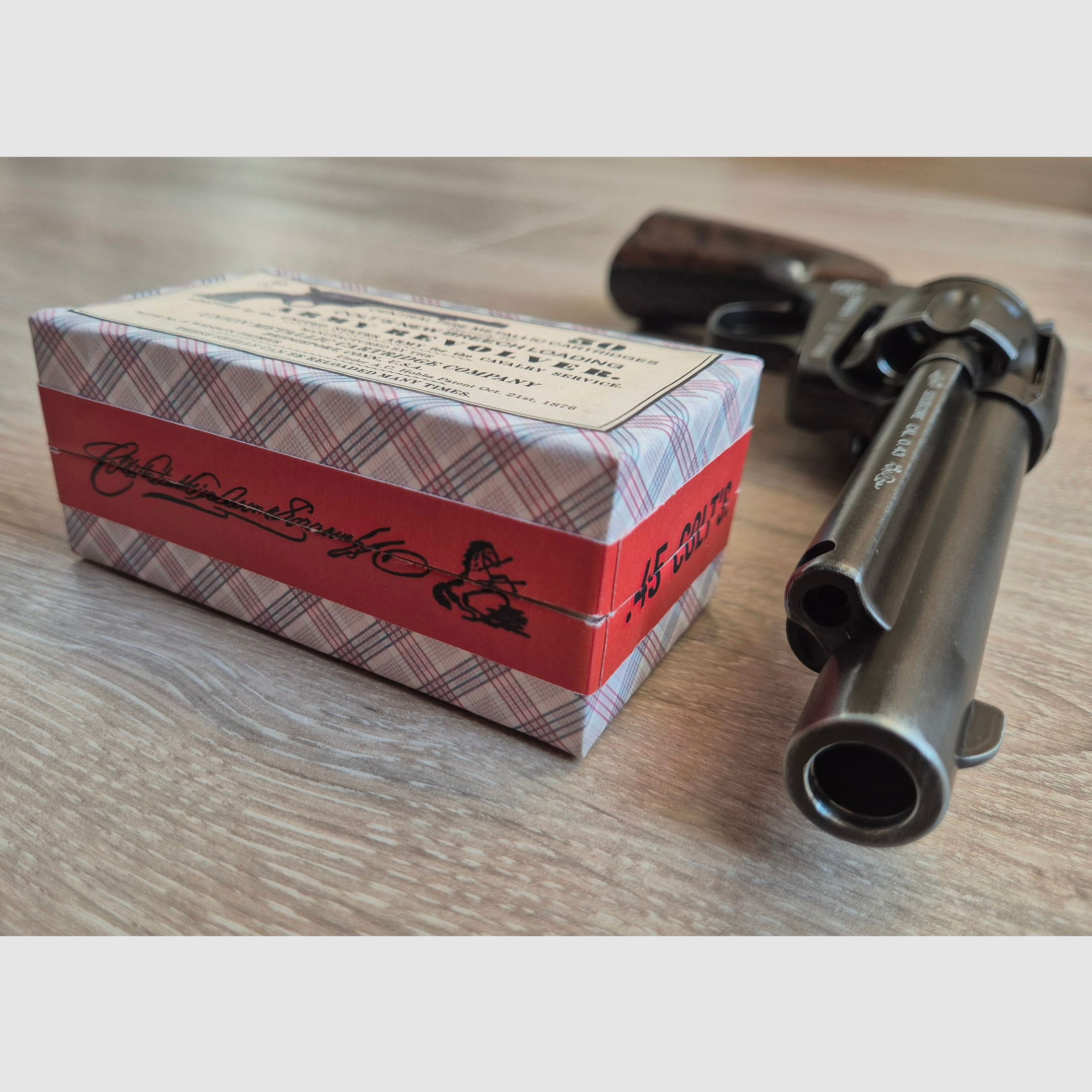 Limited SAA revolver, cal. 0.43 (!) Antique finish, solid core