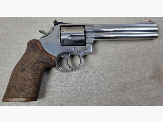 Revolver S&W 686-4 6" .357Mag. 5/1617