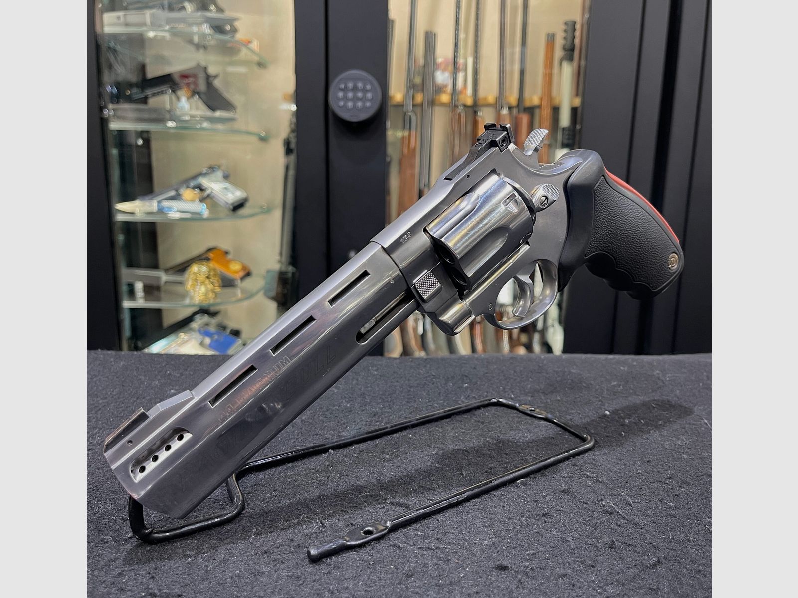 TAURUS RACING BULL, Bild 11 von 14