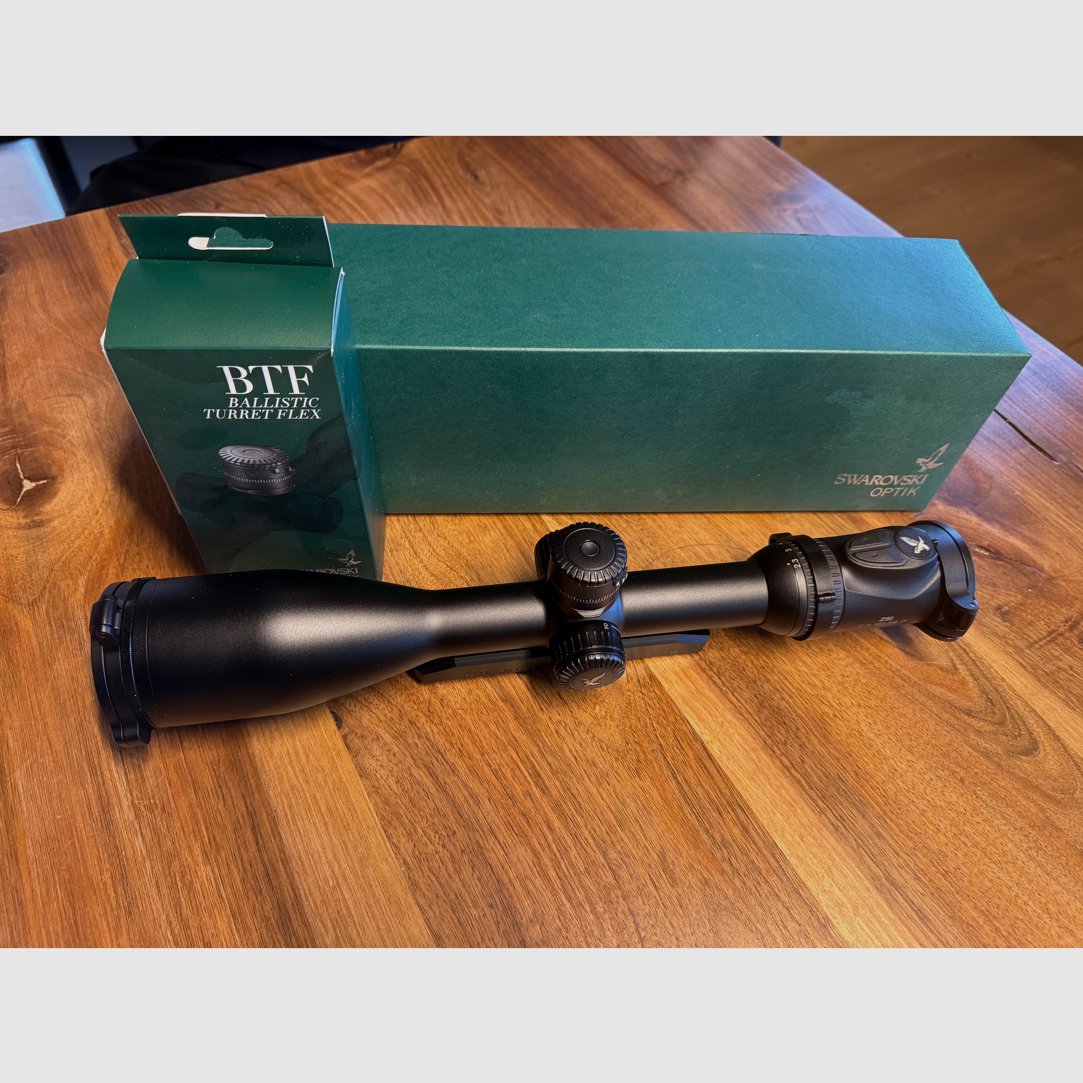 Swarovski Z8i 2,3-18x56 avec tour de balistique et montage Dentler