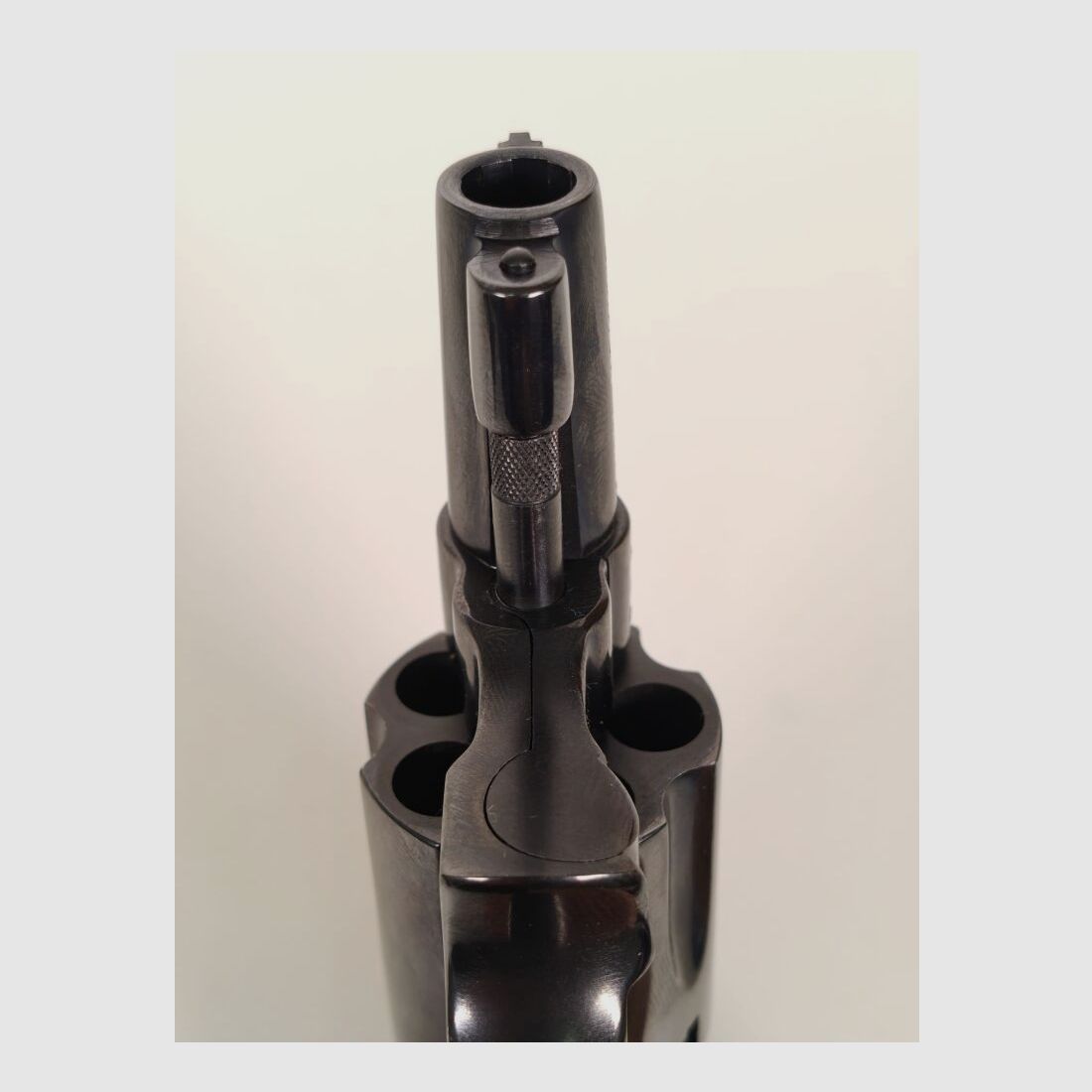 Smith & Wesson 36, image 4 of 4
