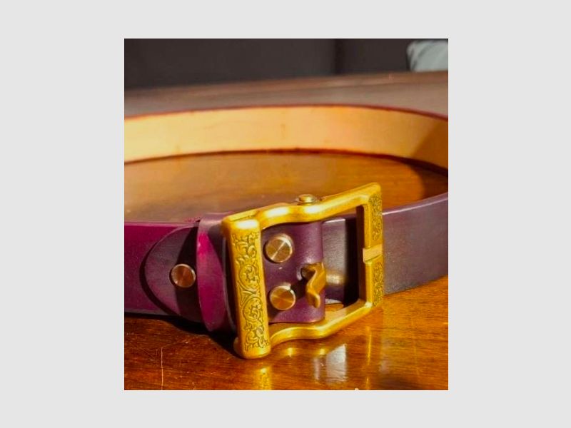 Handcrafted leather belt