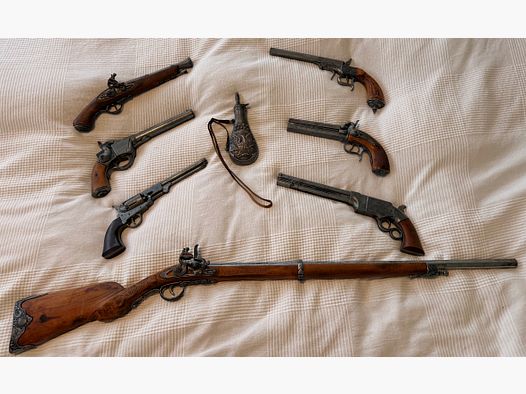 Große Sammlung historischer Deko Waffen ( 8 Teilig ) Antik - Look - Denix