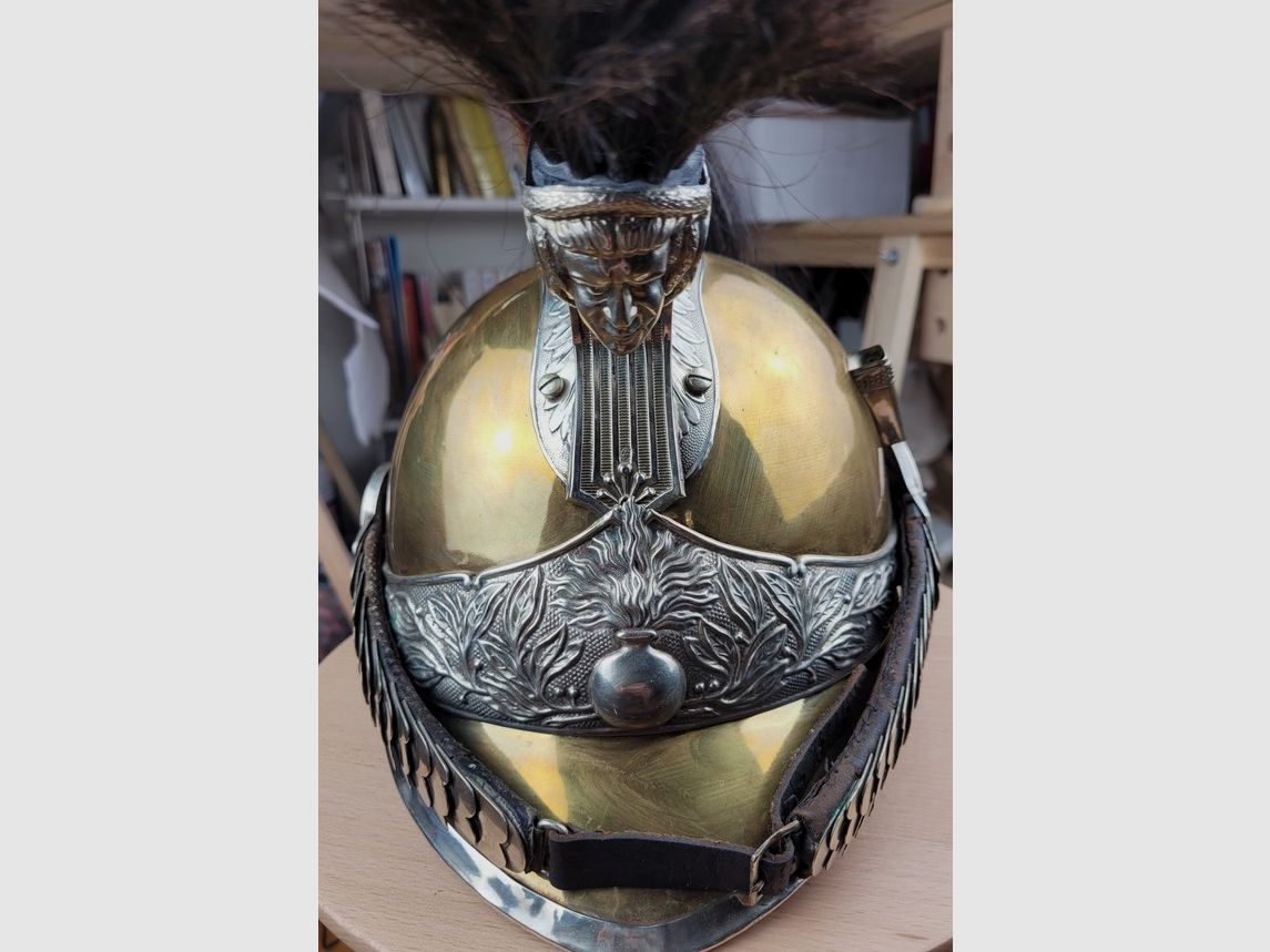 Sehr schöner Helm der Gendarmerietruppen zu Pferd – Mod 1912 – Bombe in perfektem Zustand – Mähne vorhanden – „Franck et fils“ – TBE++, Bild 2 von 21
