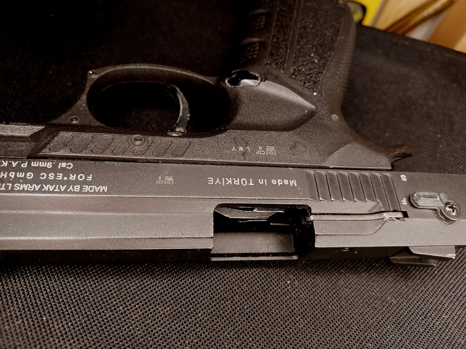 Zoraki 2918 blank firing pistol cal. 9mm P.A.K. black - old (PTB 986)