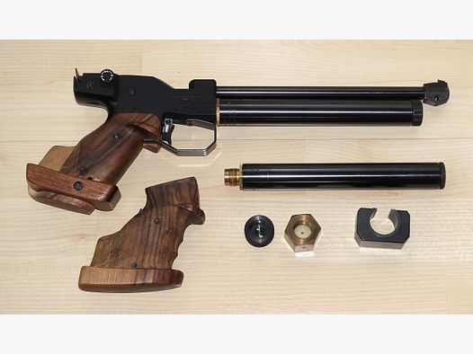 FWB LP2 match pistol in very good condition, 2 cartridges, additional weight, etc.