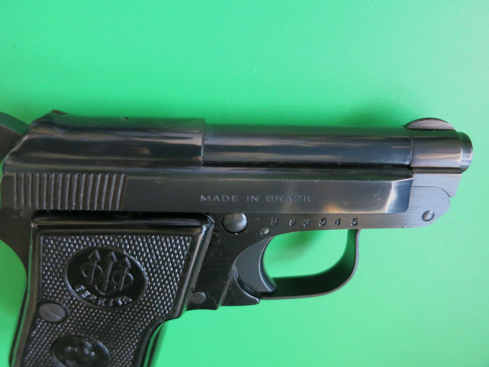 Pietro Beretta 950B pistolet à percussion semi-automatique à bascule 6,35 Browning « MADE IN BRAZIL », comme neuf       #55