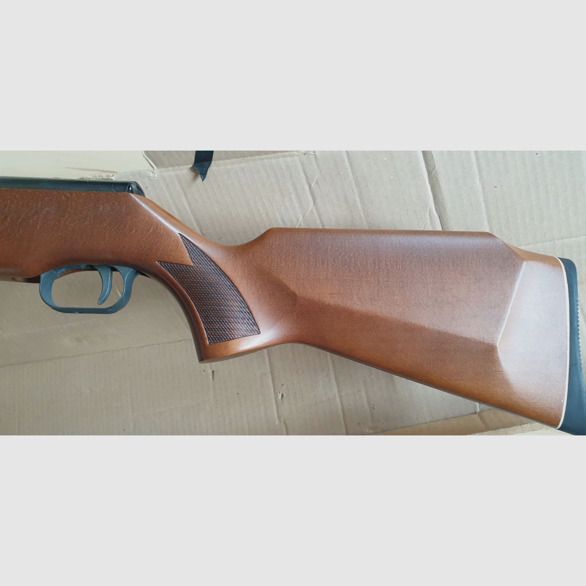 Luftgewehr Anschütz Model 335 Magnum 4,5mm (voll funktionsfähig, neuwertig), inkl. Verpackung und Munition 