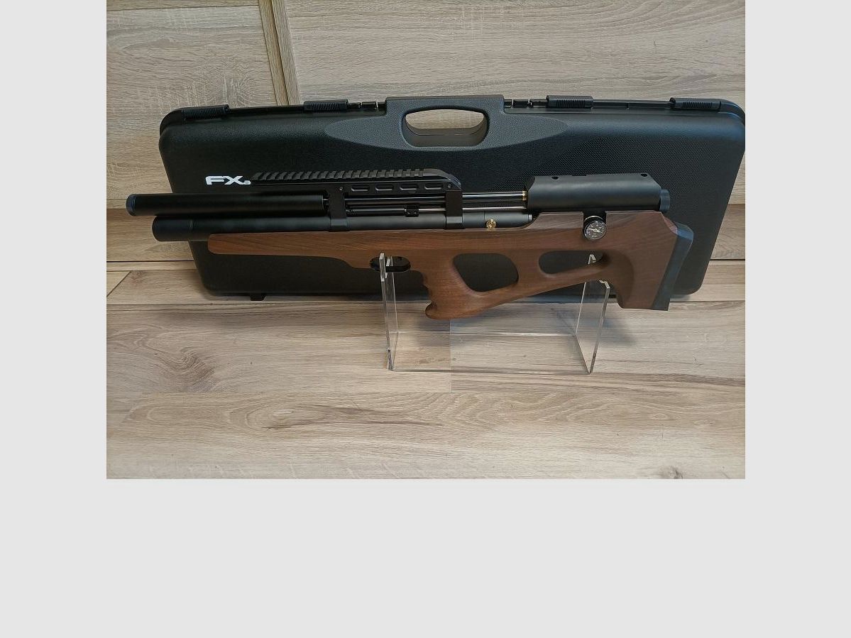 Wiatrówka PCP FX Wildcat MKIII Compact Walnut, zdjęcie 3 z 4