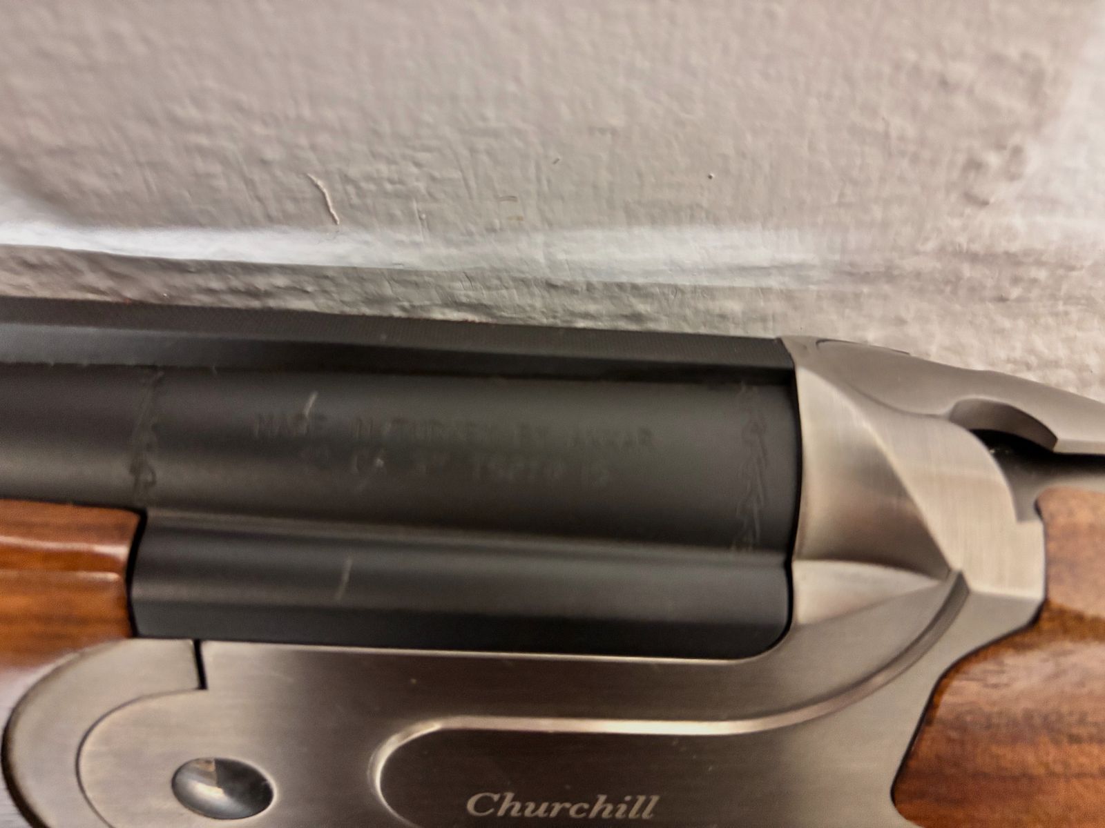 Akkar 12/76 Churchill