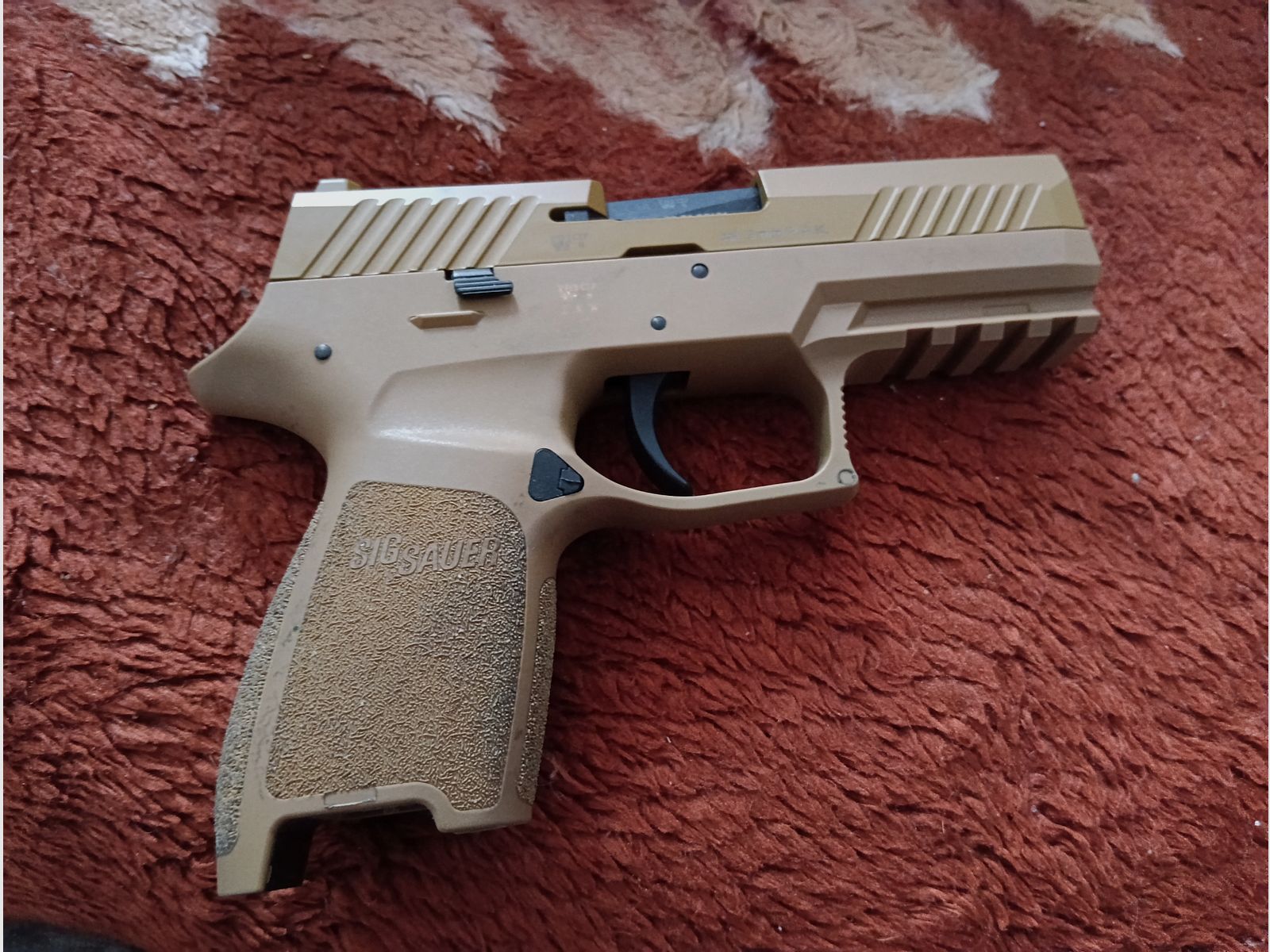 Sig Sauer P 320 pistola de fogueo