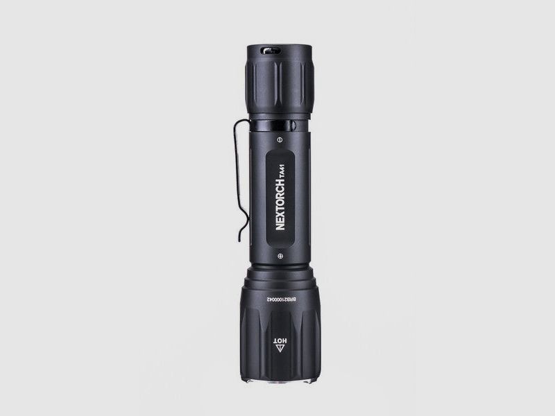 NEXTORCH TA41 – Lampe tactique 2 600 lumens avec système de charge USB