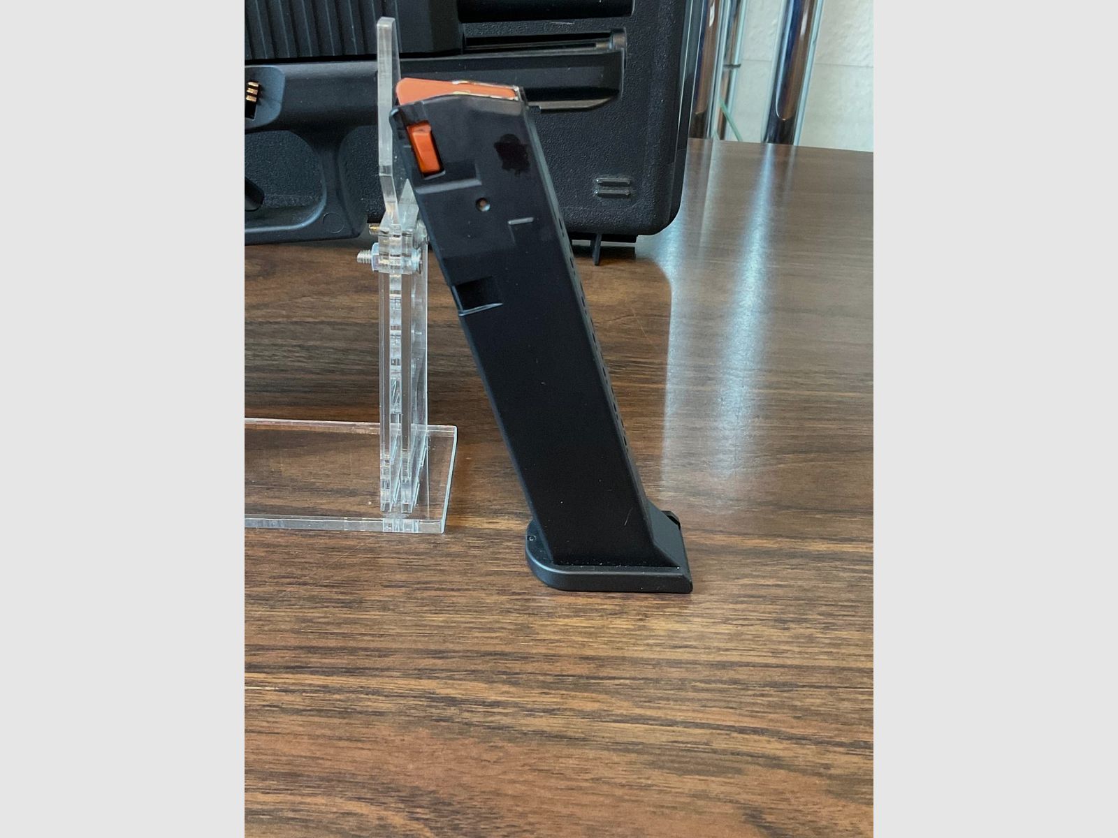 Glock 17 Gen5 blank firing pistol 9mm P.A.K. – Like new in full set