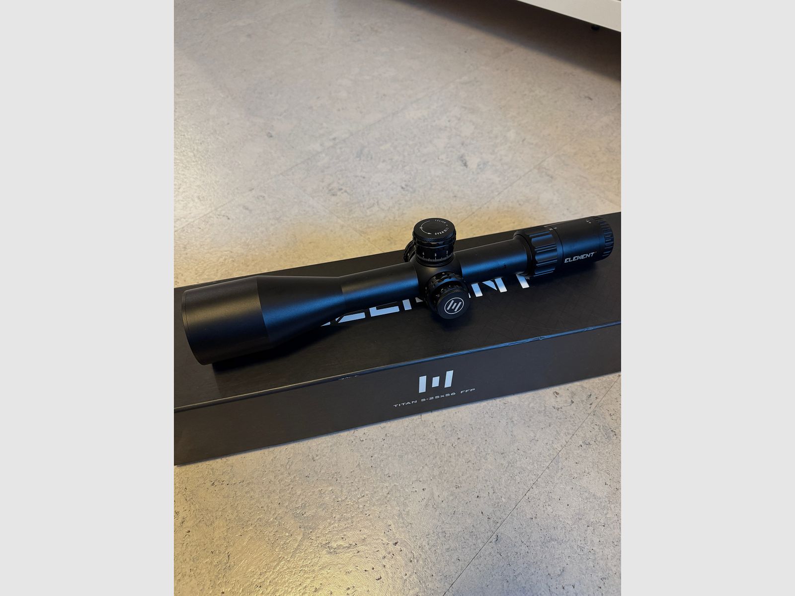 ELEMENT OPTICS Titan 5-25x56 APR-2D MRAD FFP