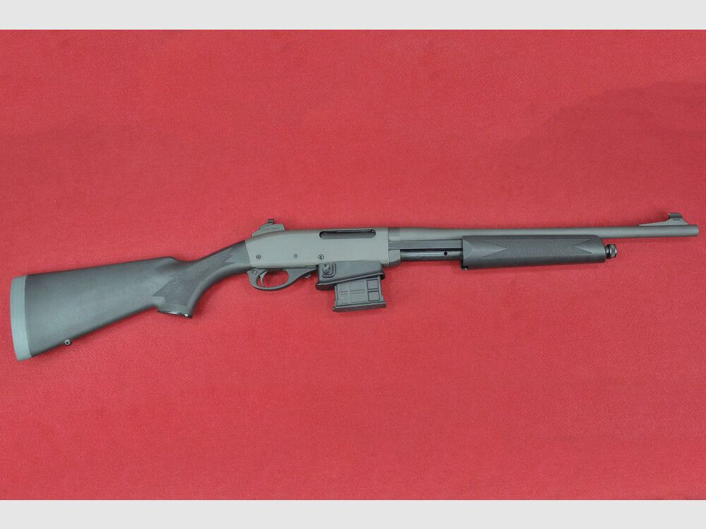 Remington 7615 Police .223 Rem. Vorderschaftrepetierbüchse