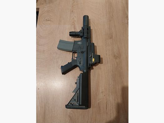 Umarex Elite Force EF18