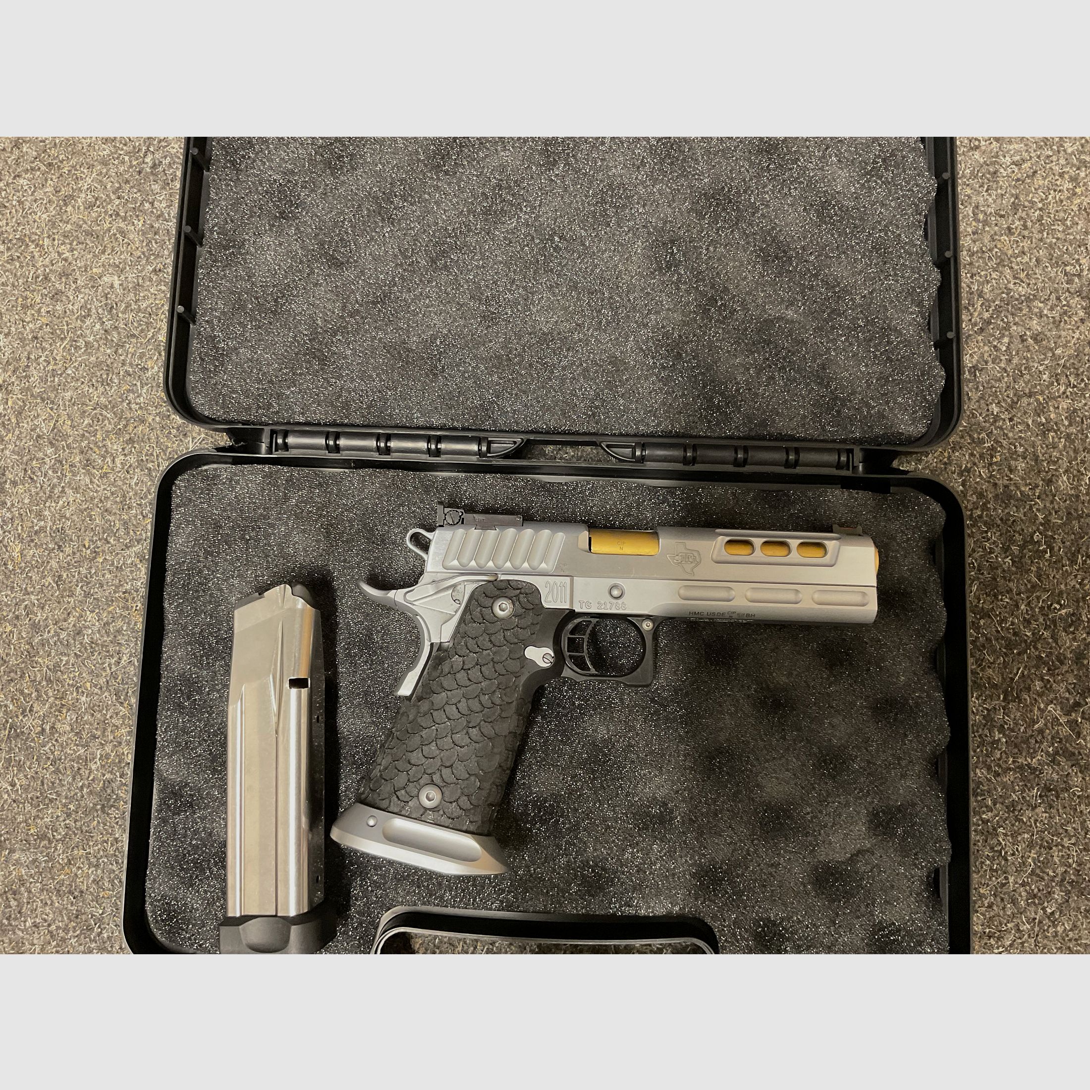 STI 2011 DVC Limited 40S&W