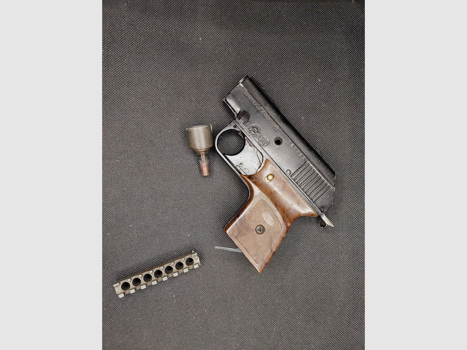 <p>pistolet de poche Umarex Mod. 302-1881 pistolet d'alarme 6 mm Flobert (PTB 313)</p>