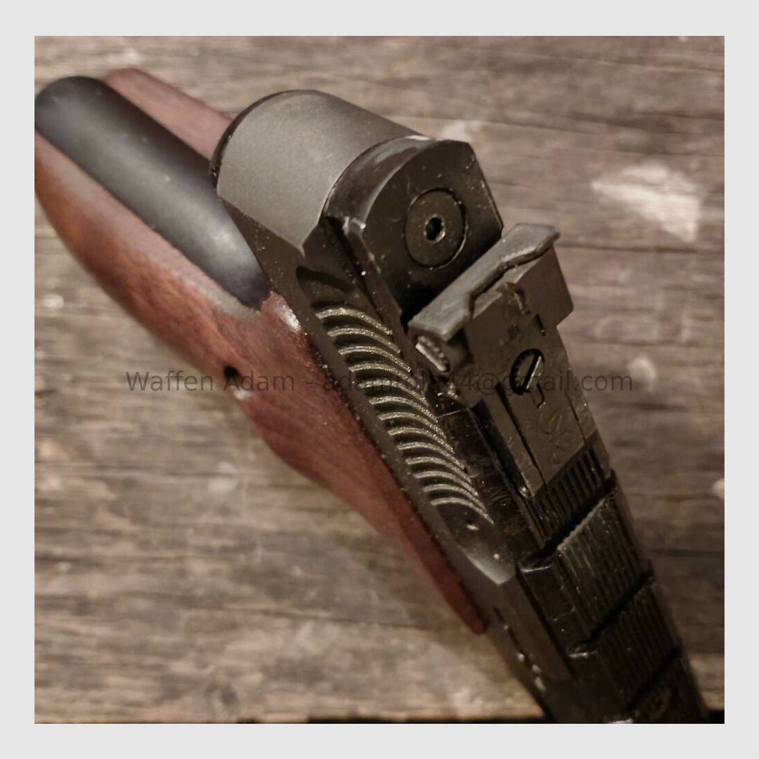FN-Browning Buck Mark II, Bild 8 von 9