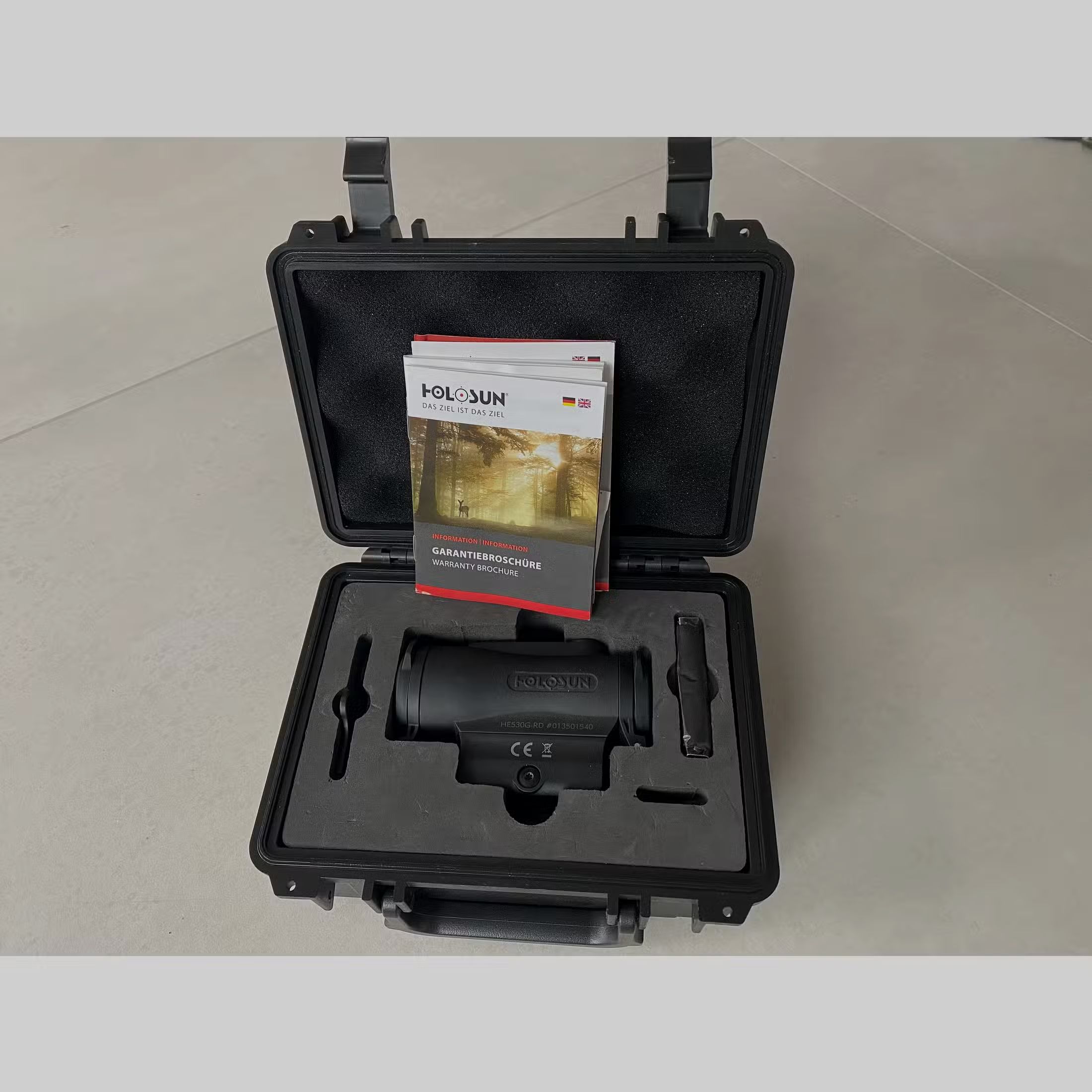 Holosun ELITE HE530G-RD avec boîtier en titane