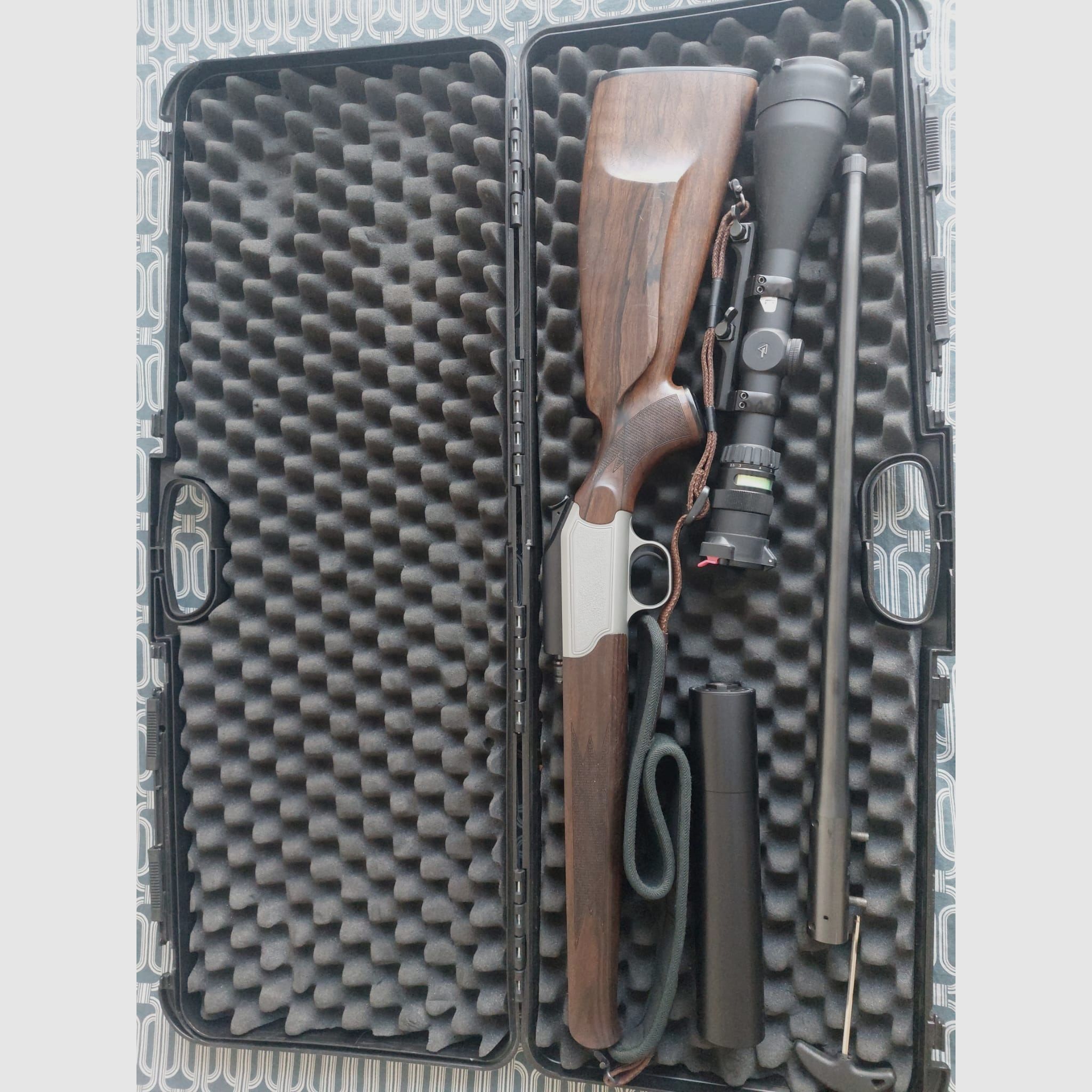 RESERVIERT -  Blaser R93 Standard 7×64 mit Zielfernrohr & Schalldämpfer