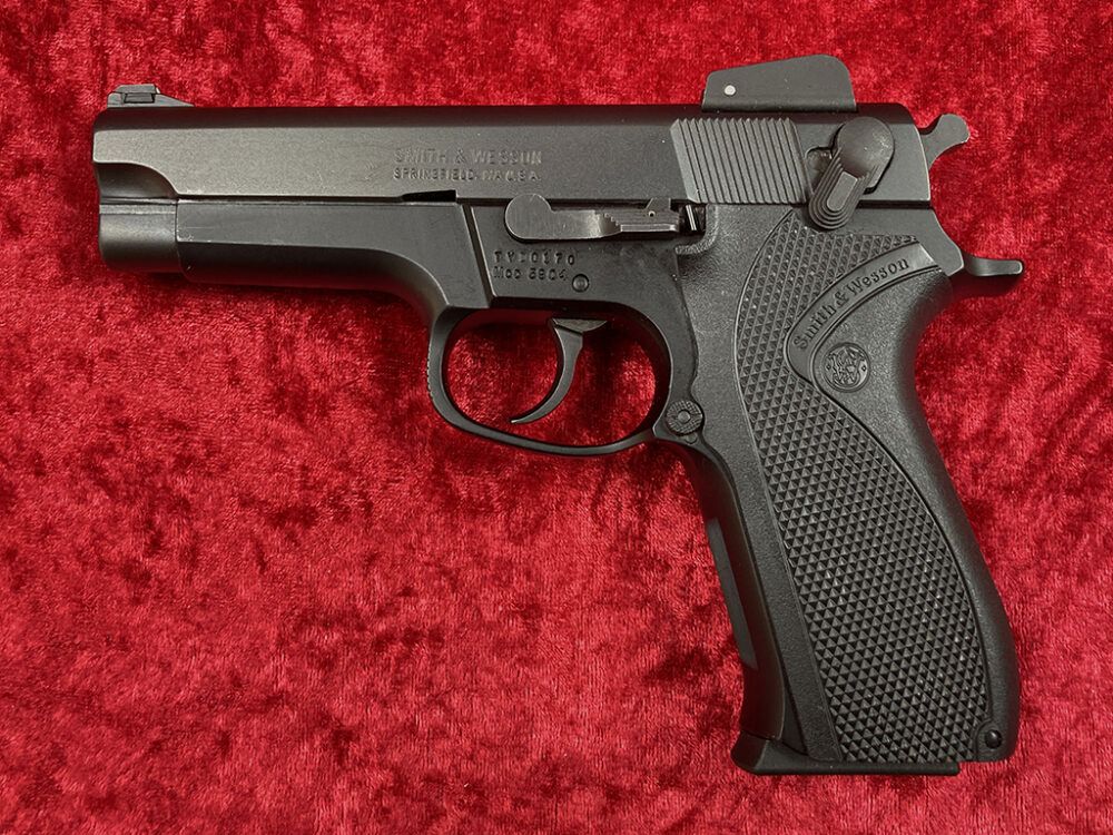 Smith & Wesson 5904