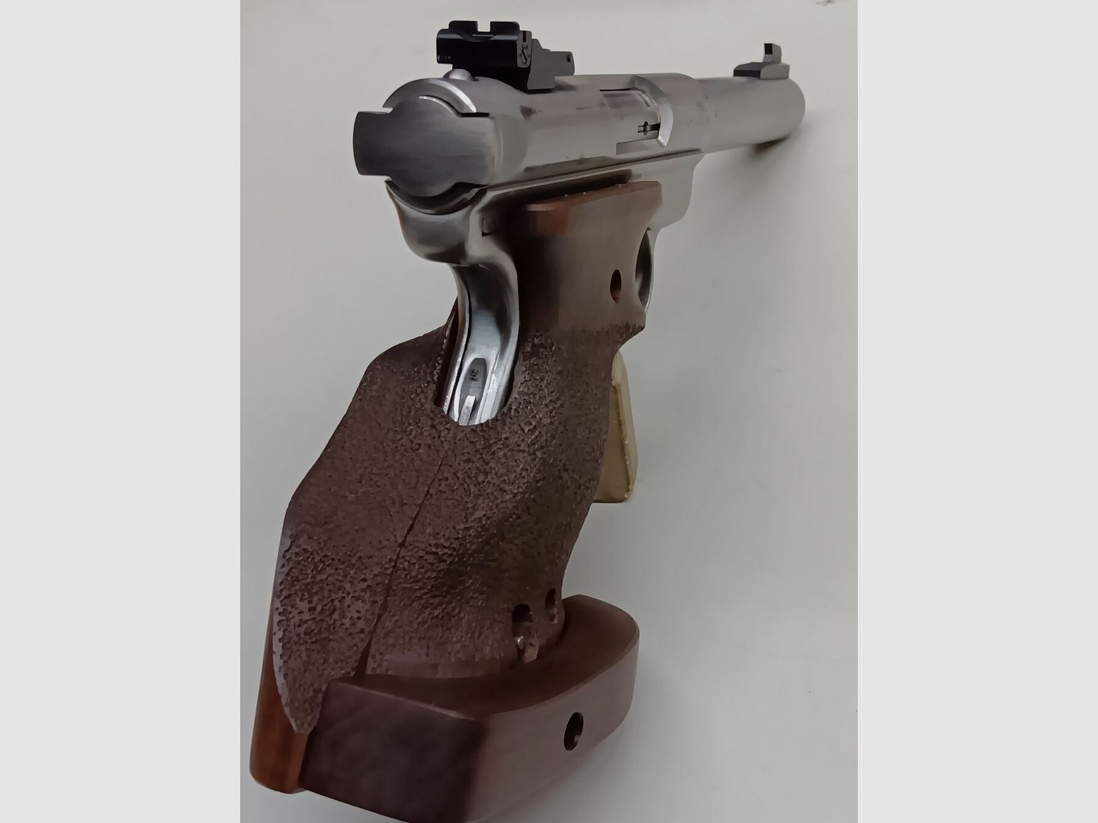 Sturm , Ruger & Co. Inc. Southport , Conn. USA Mark II - Target Stainless