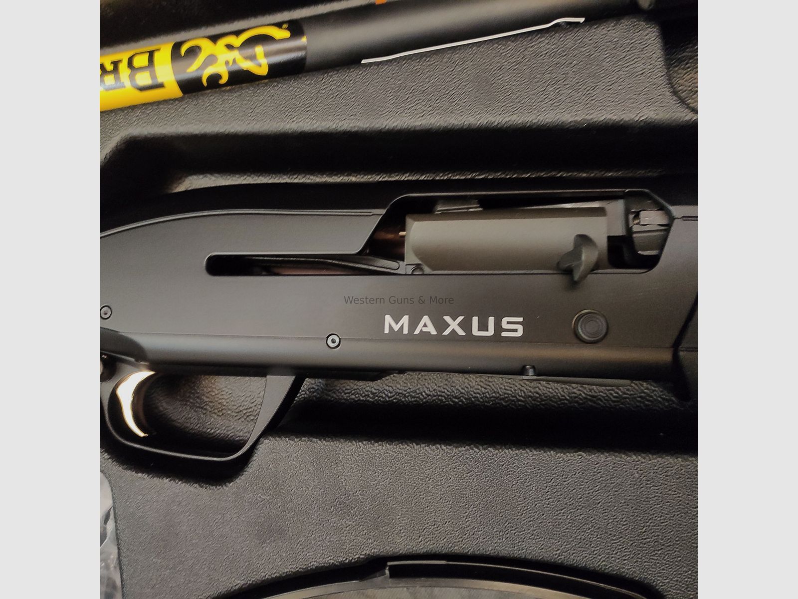 Browning	 Maxus