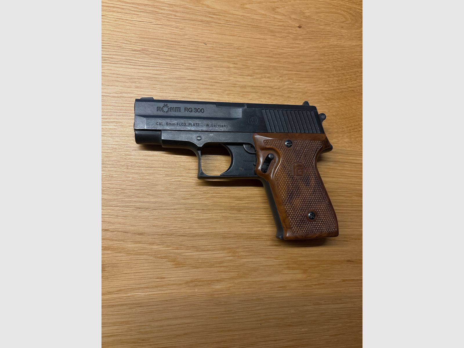 RÖHM RG 300