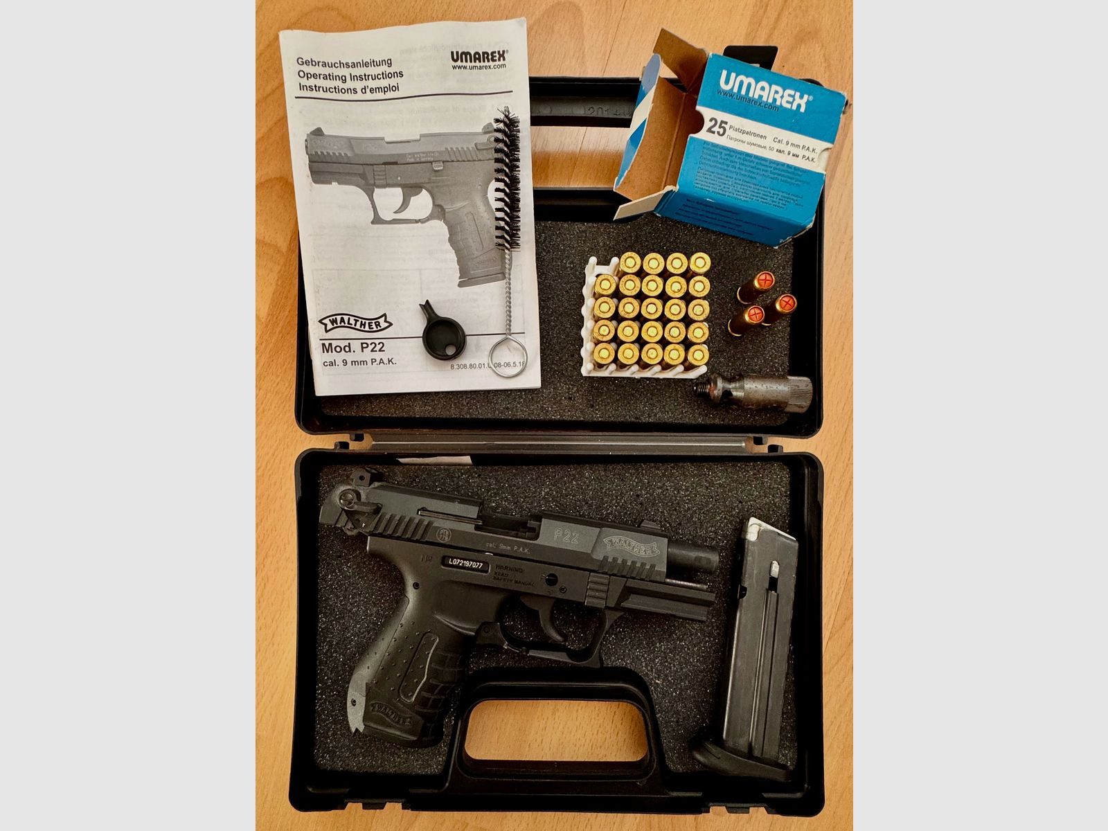 Umarex 308.02.00 Walther Schreckschusspistole P22 9mm PAK m. Holster und Patronen