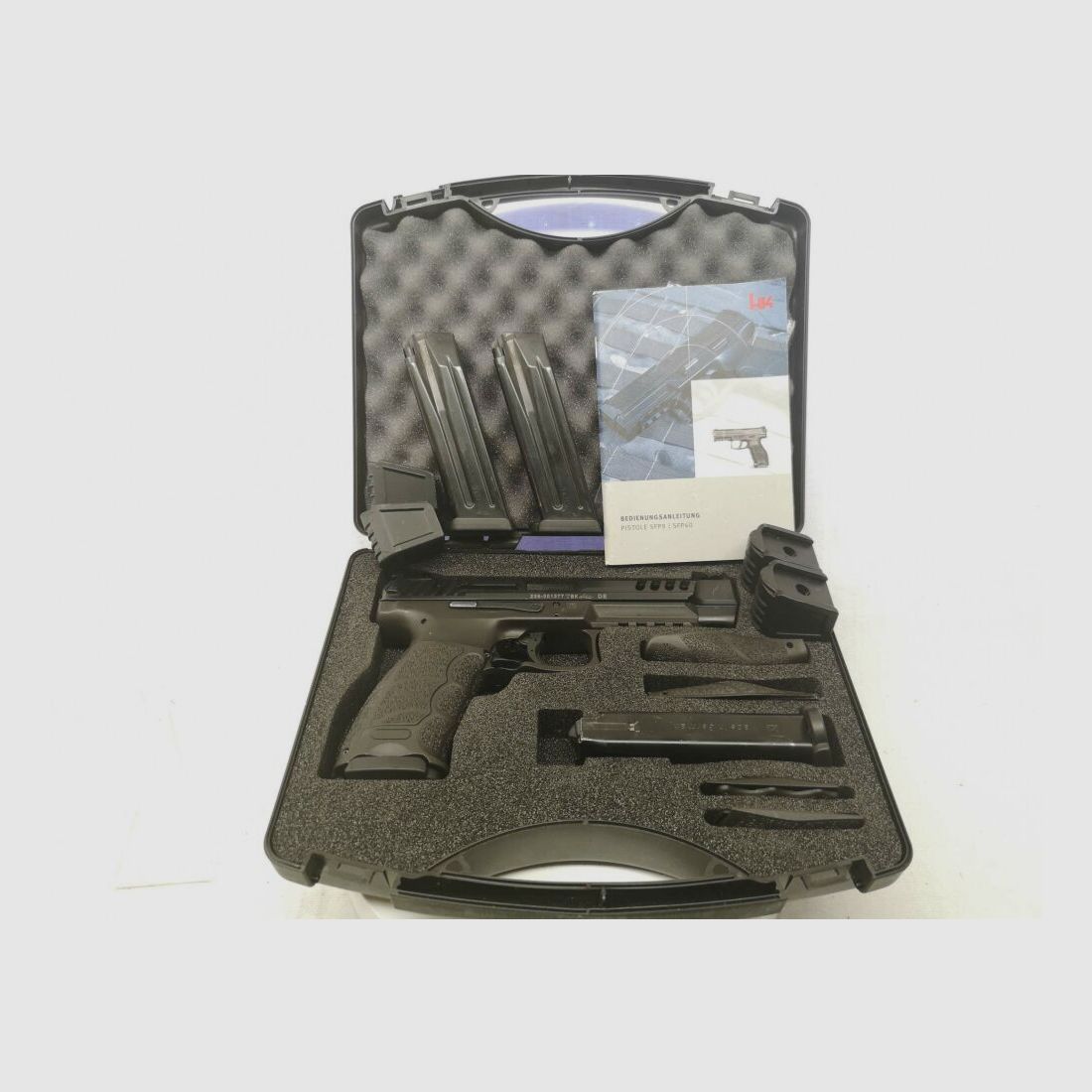 Heckler & Koch SFP9L-SF Wippe m. 4 Magazinen & Zubehör