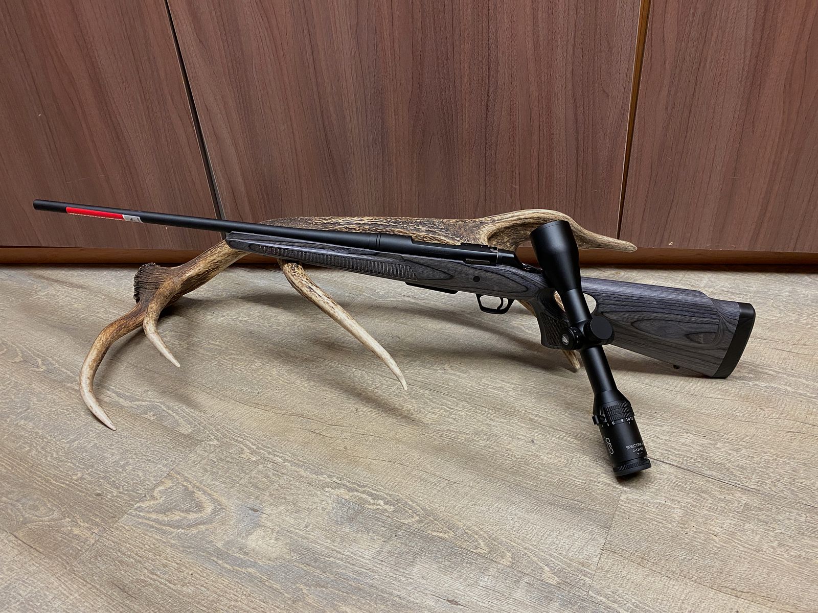 Winchester XPR Thumbhole, con GPO Spectra 6x 2-12x50