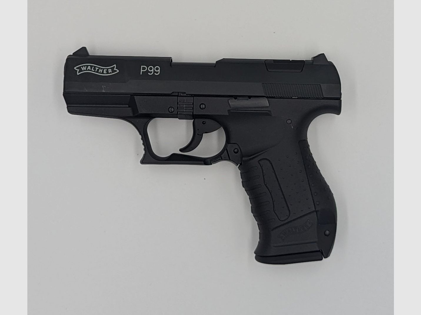 Pistola de señal de gas Walther P99 Cal. 9mm P.A.K