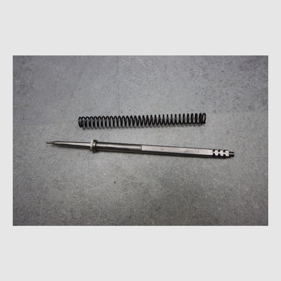 Schlagbolzen mit Feder Gewehr 98