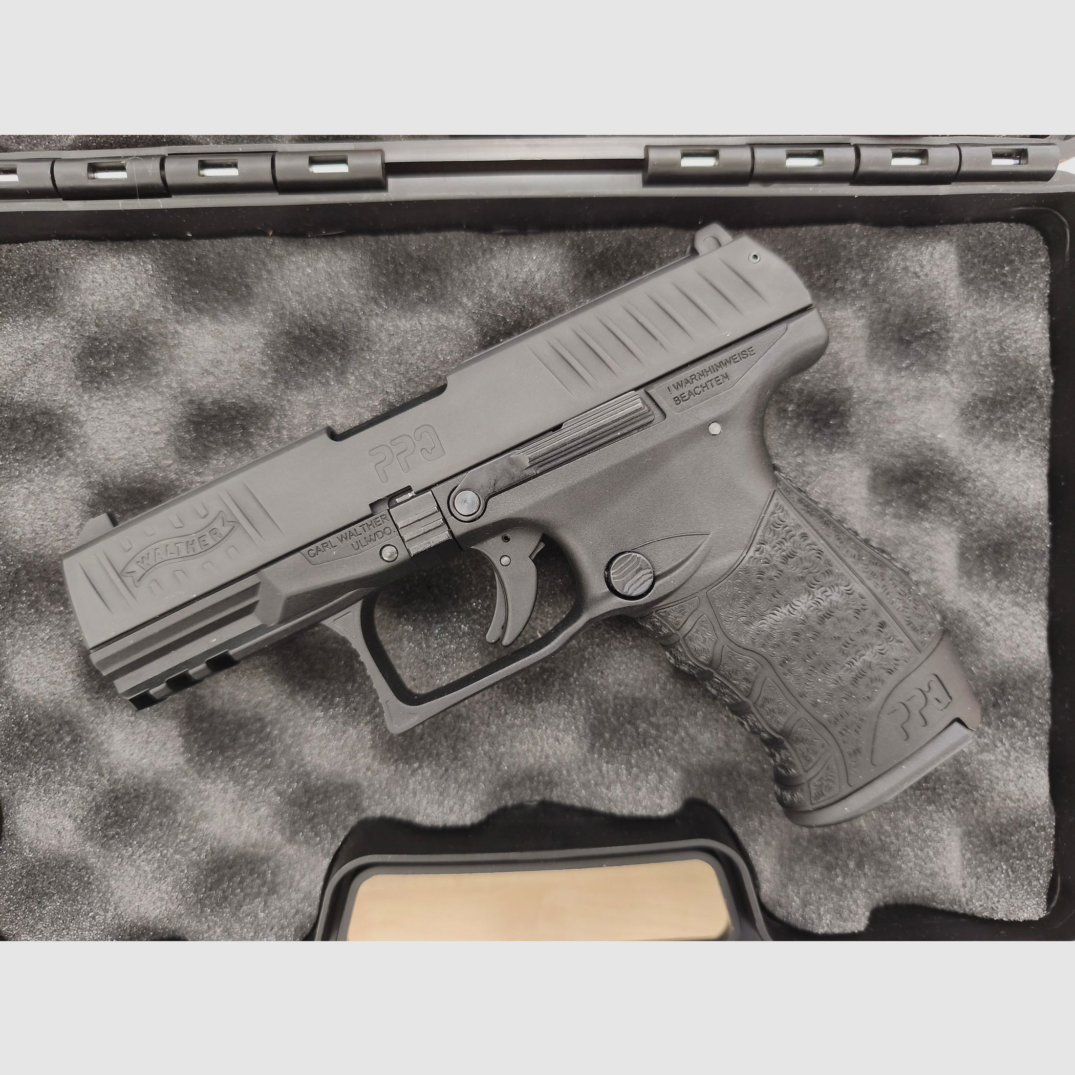 Walther PPQ M2 Schreckschuss 9mm P.A.K.