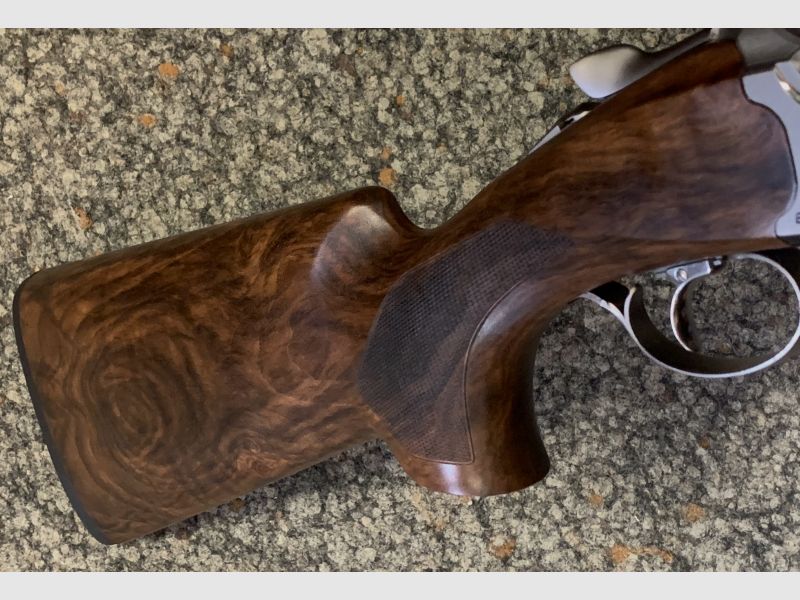 Sondermodell --- Beretta 694 Trap Schaft 12/76, 76cm Läufe, Wechselchokes Spor--- ausgesuchtes Holz!