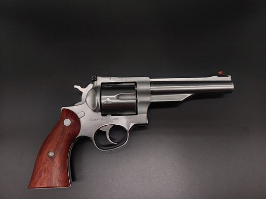 Ruger Redhawk .44 Magnum – Como nuevo – incl. 401 disparos de munición y accesorios originales