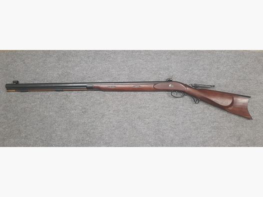 Vorderlader Great Plains Hawken Perkussions Rifle im Kaliber .45 Gewehr mit Diopter