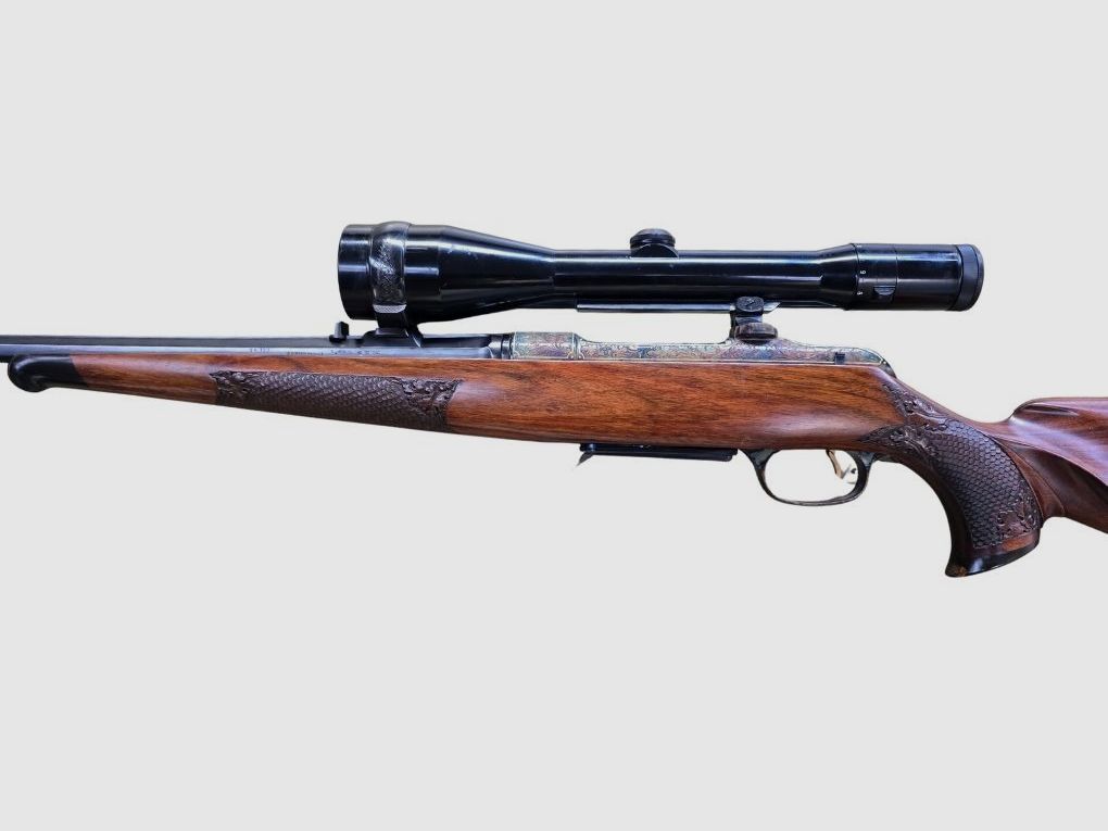gebr. KRICO Sondermodell, Matchabzug, Achtkantlauf, graviertes System, Montage und Abzugsbügel mit Goldfaden, Ferlacher Schäftung und mit SEM montiertes ZEISS Diavari-Z 2,5-10x52ZM Abs. 4, Zustand: Sehr gut, Bild 2 von 8