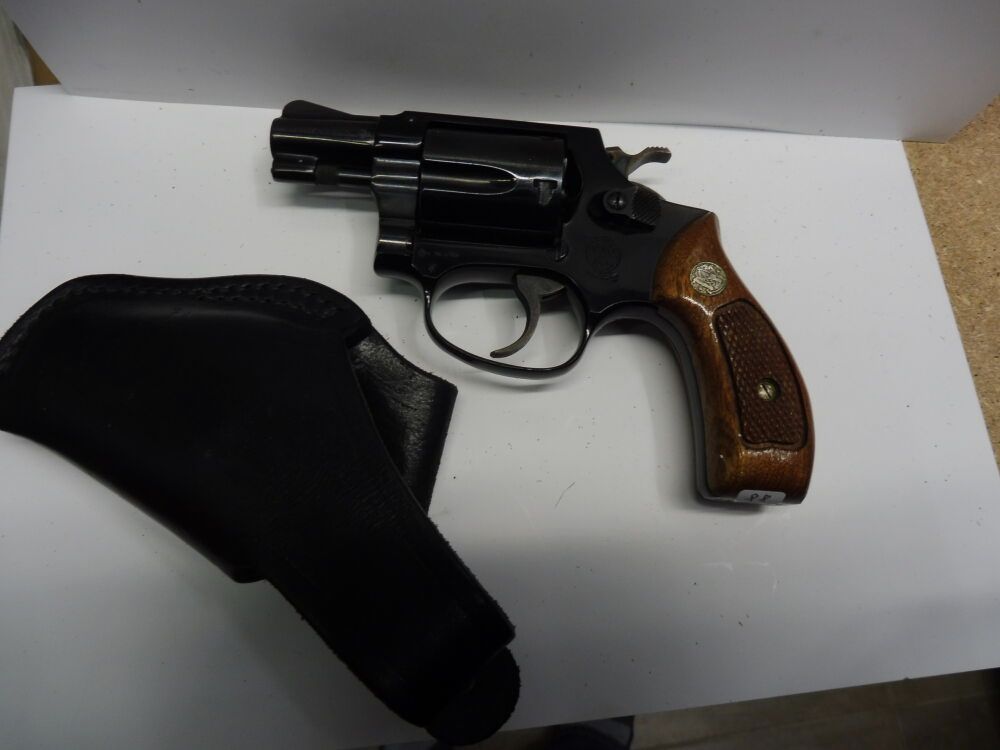 Smith & Wesson Mod 37 Airweight , 2 " Lauf mit Holster
