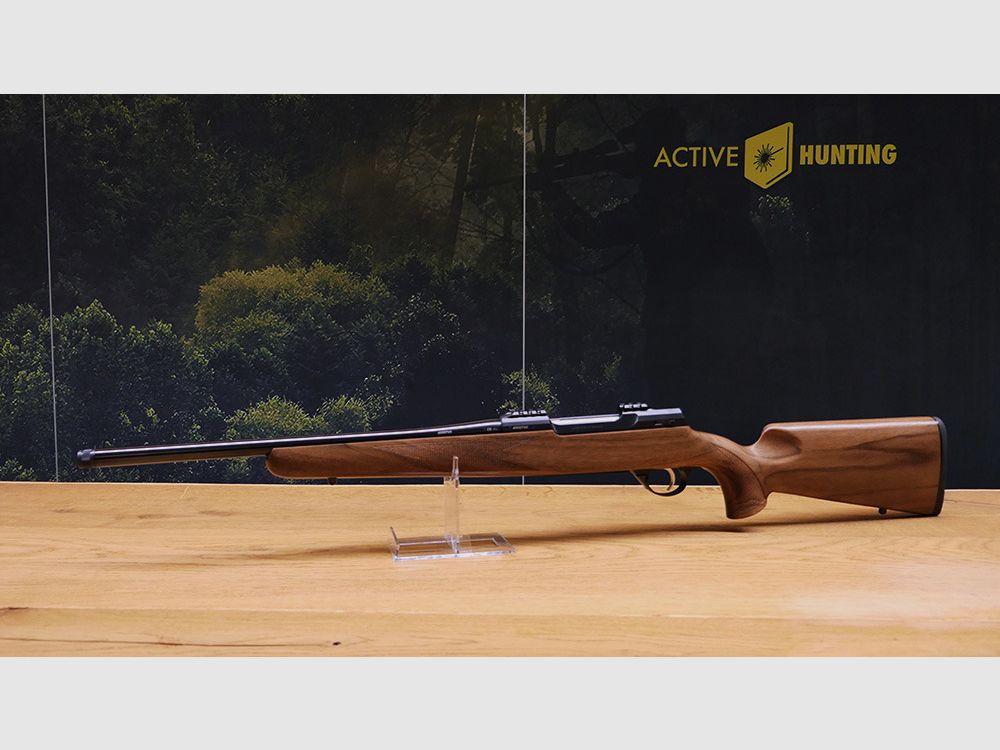 Anschütz 1782 / calibro .308 Win. / filettatura M15x1 / lunghezza canna 47cm / calcio Classic