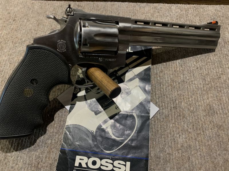 Sportrevolver Rossi Kal .357 Mag Stainless 6"